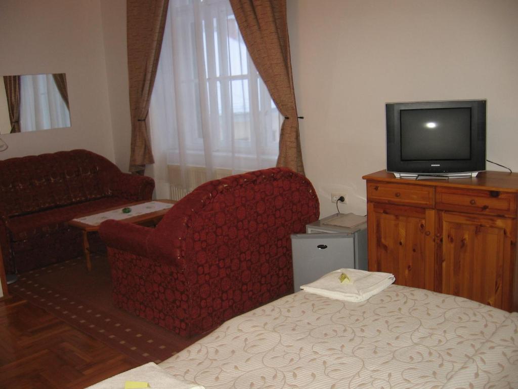 Hotel Mater Salvatoris House Gödöllő Pokój zdjęcie