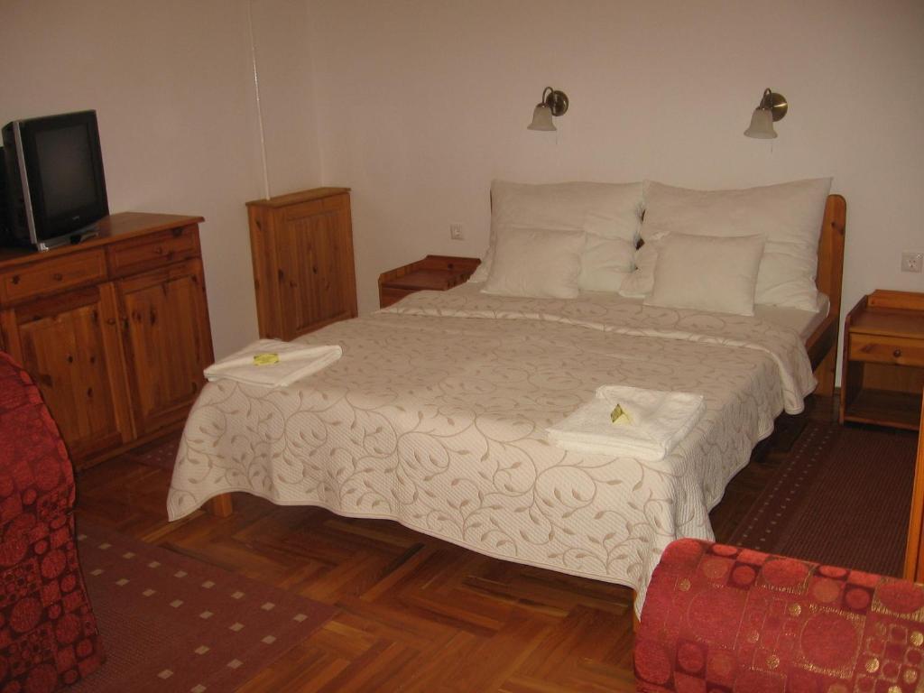 Hotel Mater Salvatoris House Gödöllő Pokój zdjęcie